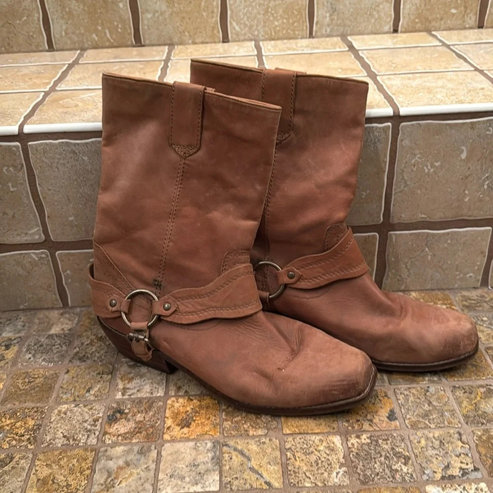 Zodiac Omni tan leather women’s boots size 9.5